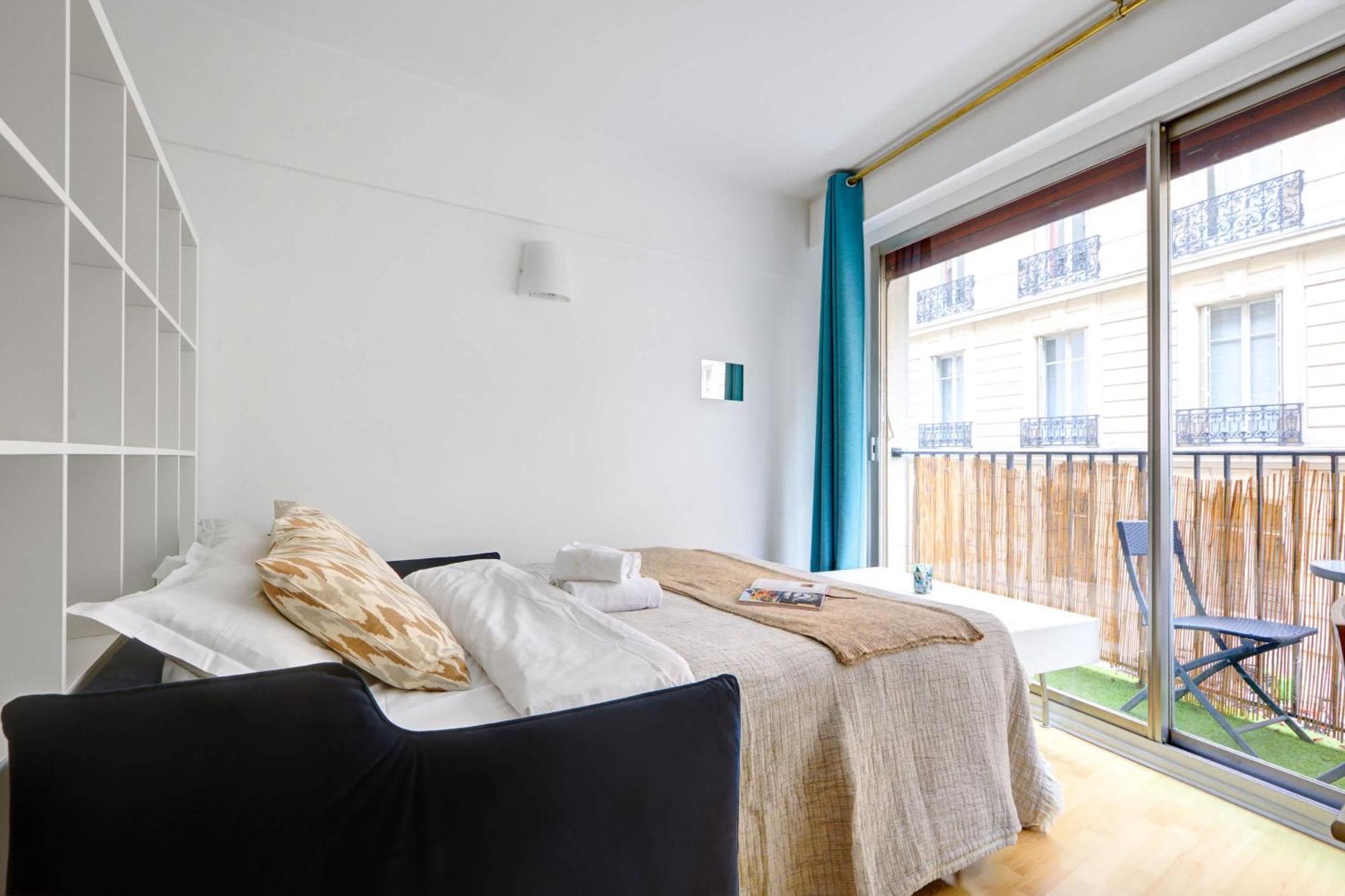 St Germain & Le Bon Marche With Balcony - Cityapartmentstay باريس المظهر الخارجي الصورة